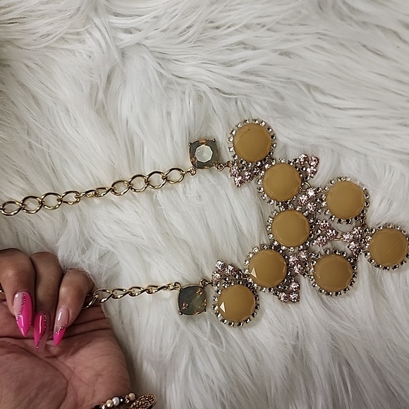 Bling bib necklace - Picture 4 of 6